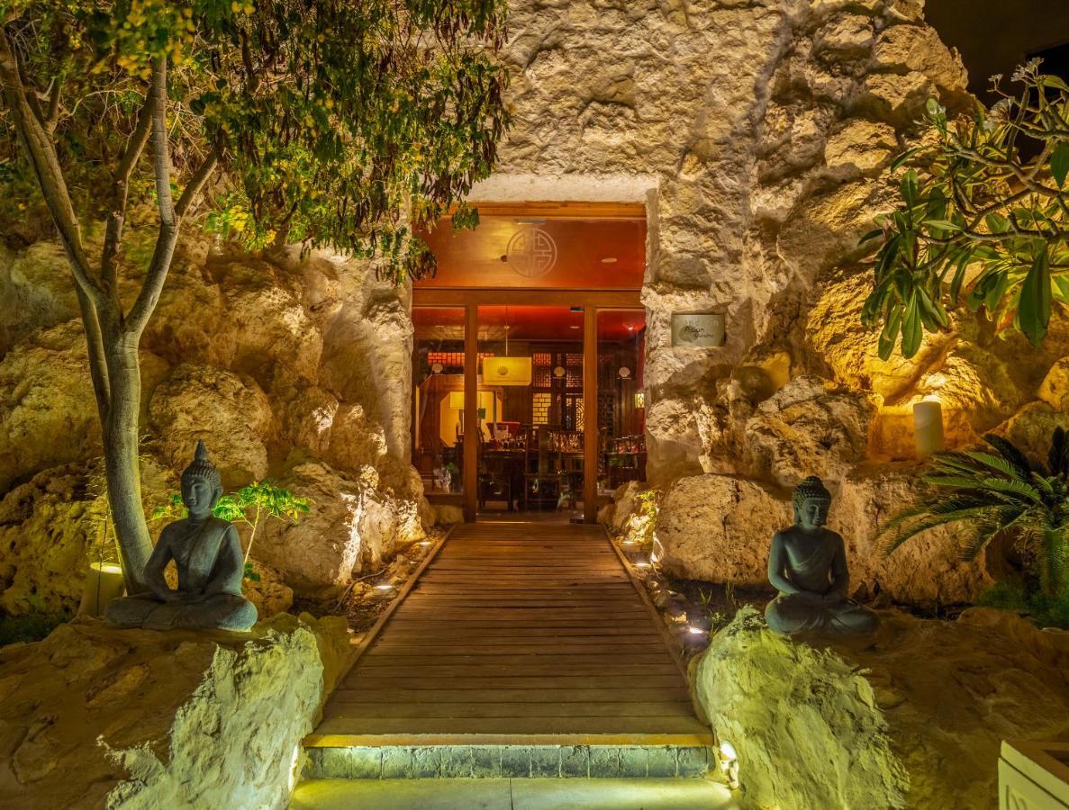 The Makadi Spa Hotel - Couples Only 18 Years Plus Χουργκάντα Εξωτερικό φωτογραφία Entrance to the restaurant