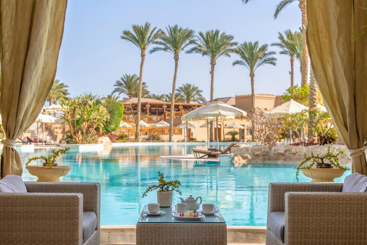 The Makadi Spa Hotel - Couples Only 18 Years Plus Χουργκάντα Εξωτερικό φωτογραφία The pool at the Hilton Sharm El Menharet