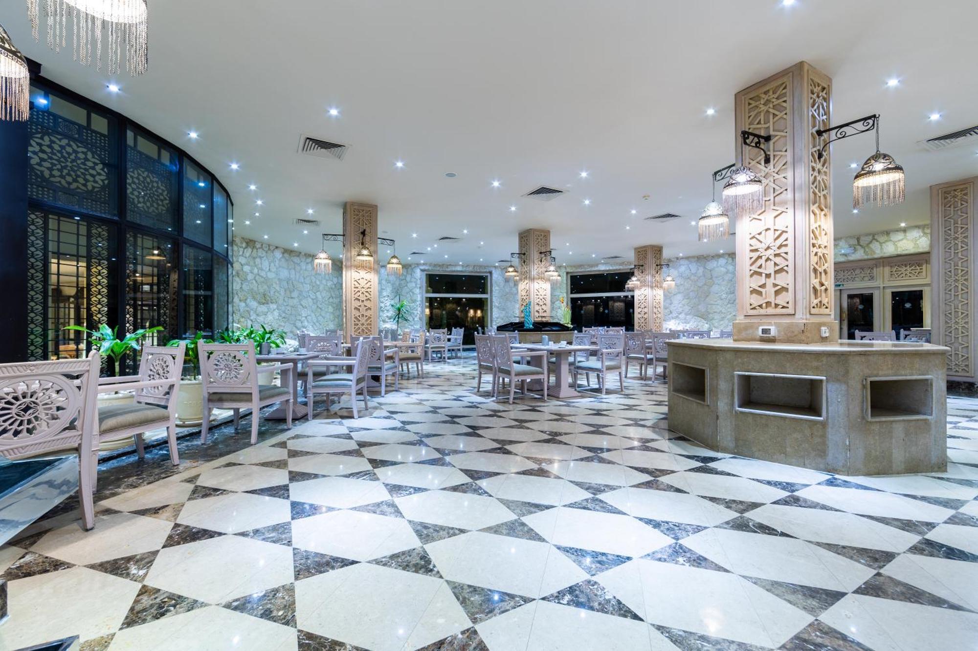 The Makadi Spa Hotel - Couples Only 18 Years Plus Χουργκάντα Εξωτερικό φωτογραφία The interior of the hotel